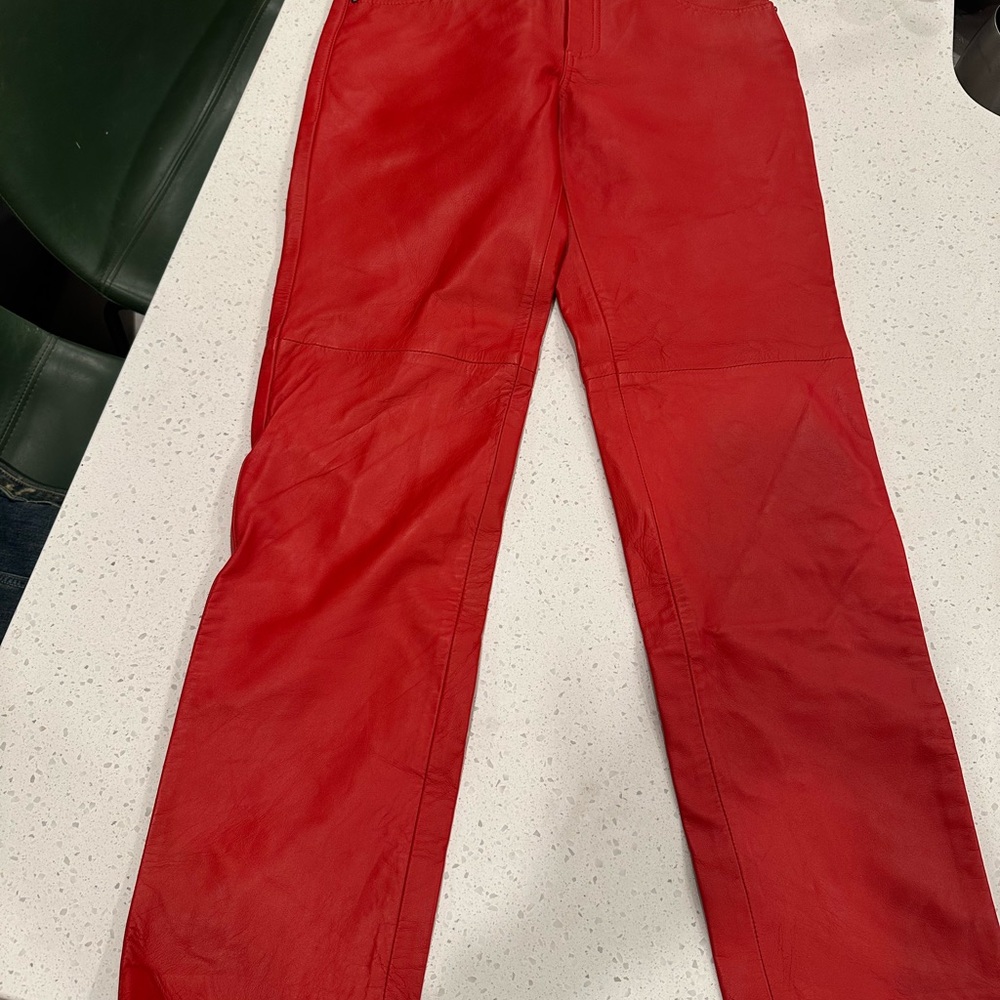 Vibrant leather Red Pants